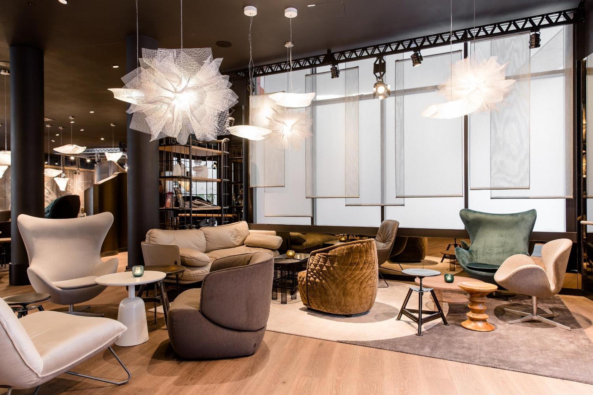 Motel One Stuttgart-Mitte ภายนอก รูปภาพ