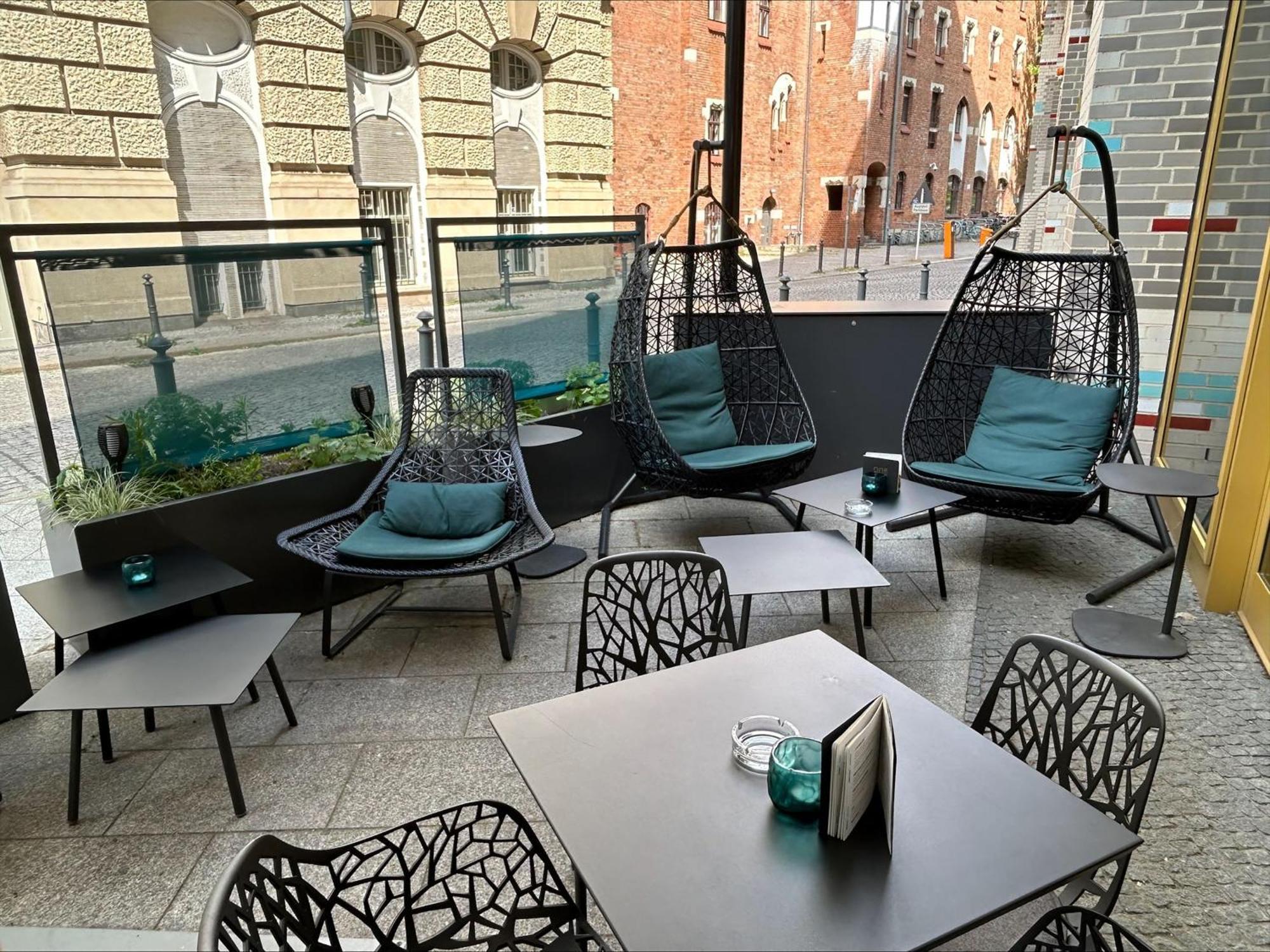 Motel One Stuttgart-Mitte ภายนอก รูปภาพ