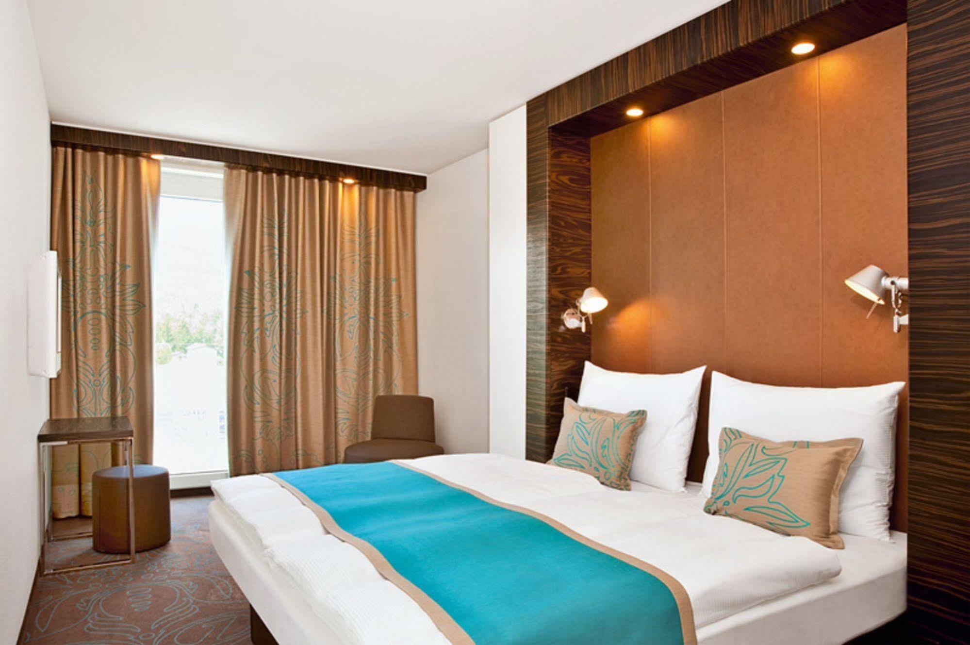 Motel One Stuttgart-Mitte ห้อง รูปภาพ